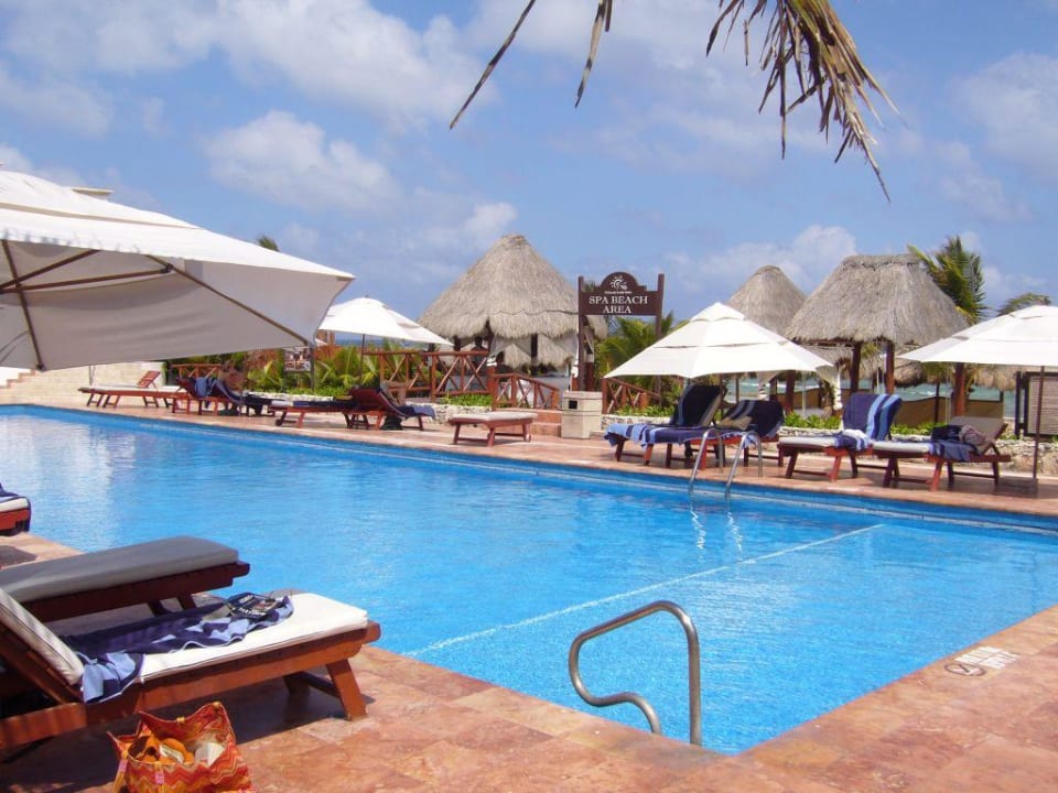 Pool beim Spa. TUI BLUE El Dorado Seaside Suites