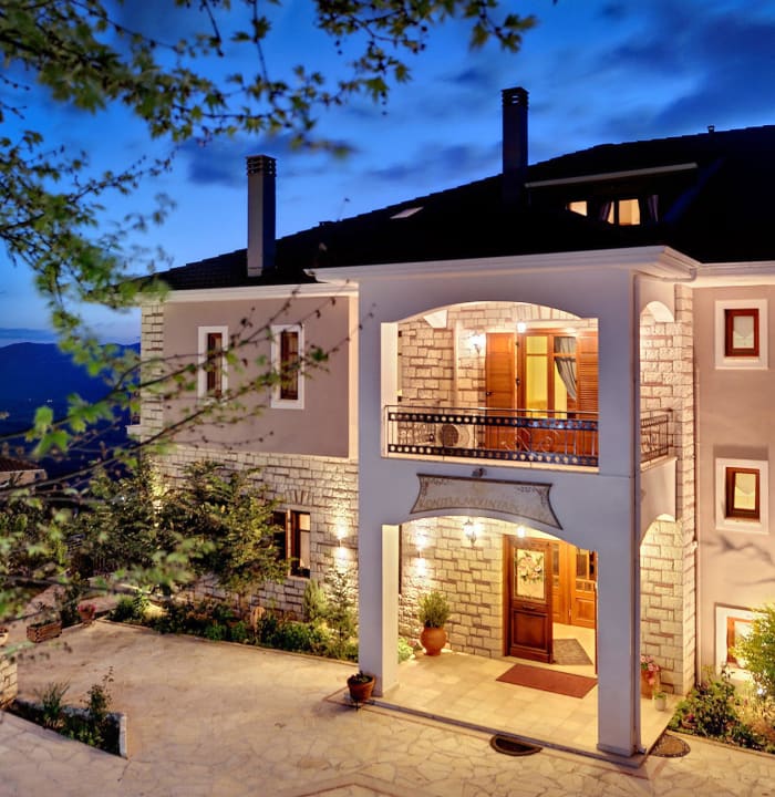 Exterior of Konitsa Mountain Hotel night 1 Hotel Konitsa Mountain