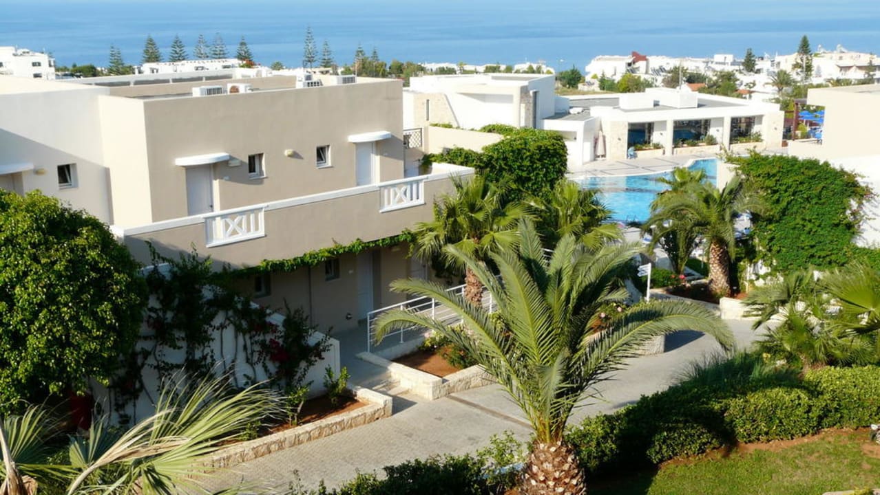 Sicht auf den Pool Grand Hotel Holiday Resort