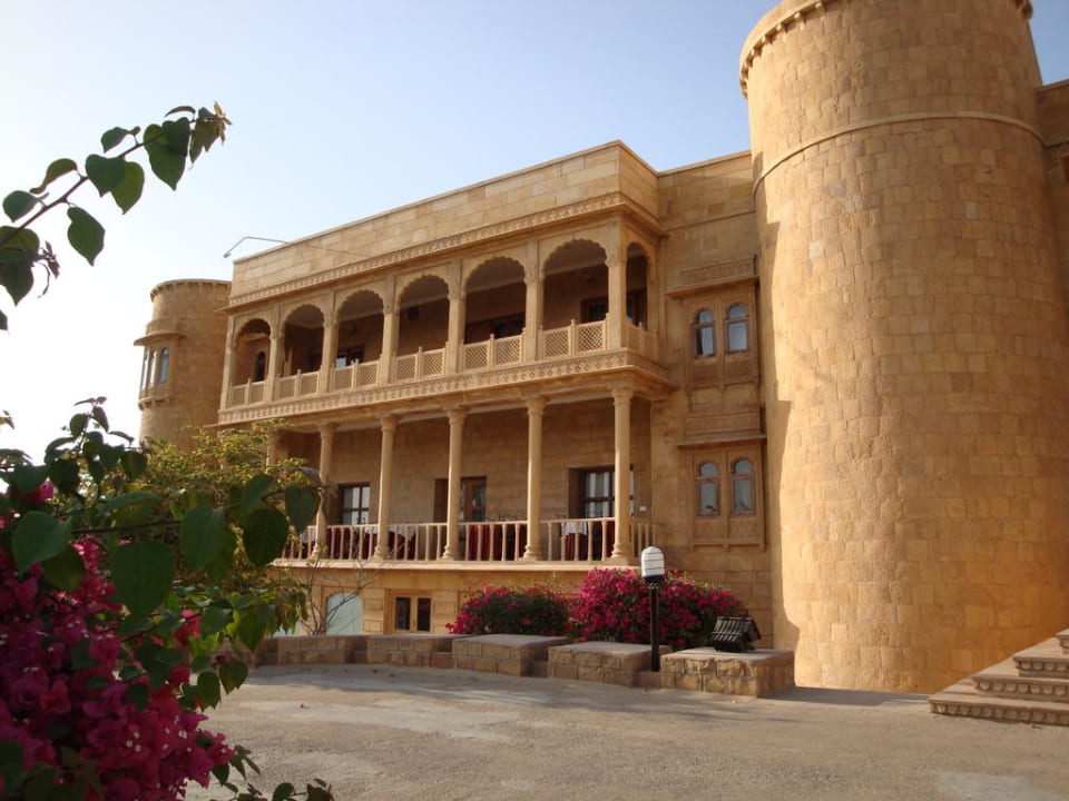 Der Zufahrtsbereich Hotel Rang Mahal