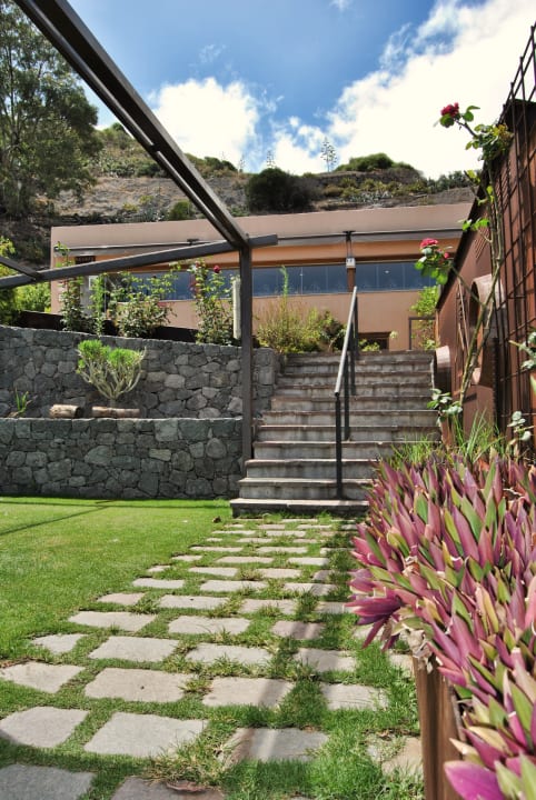 Außenansicht Hotel Rural El Mondalón