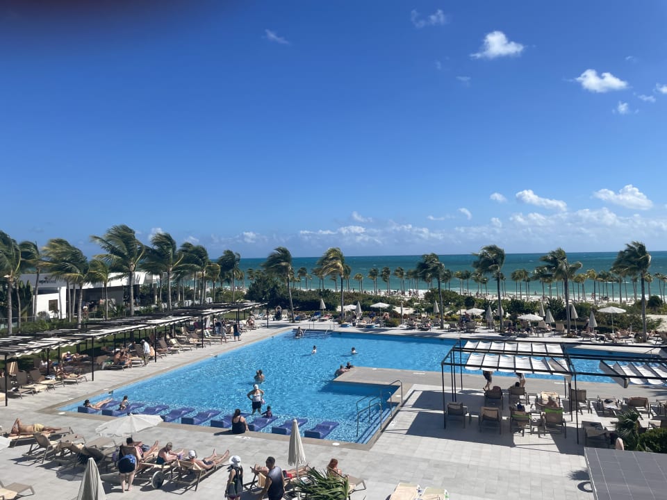 Pool Hotel Riu Palace Costa Mujeres