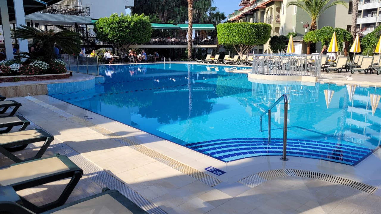 Pool Hotel Gardenia Beach