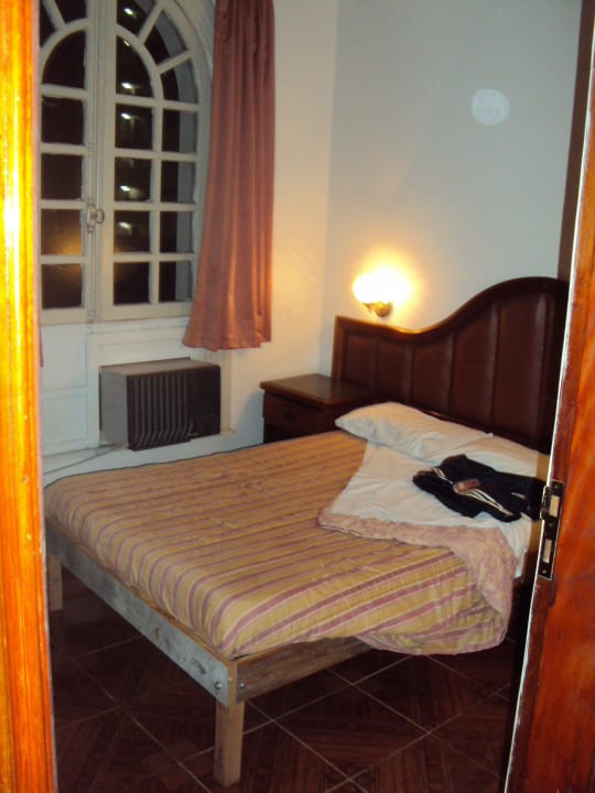 Doppelbett Reinales Plaza Hotel