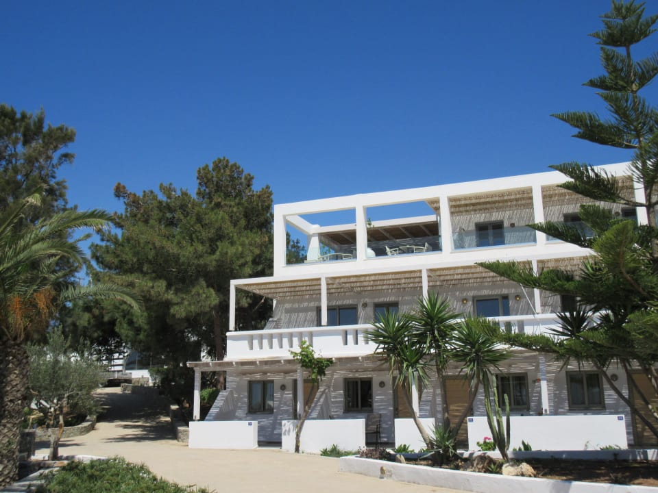 Blick auf Haupthaus Hotel Kakkos Bay