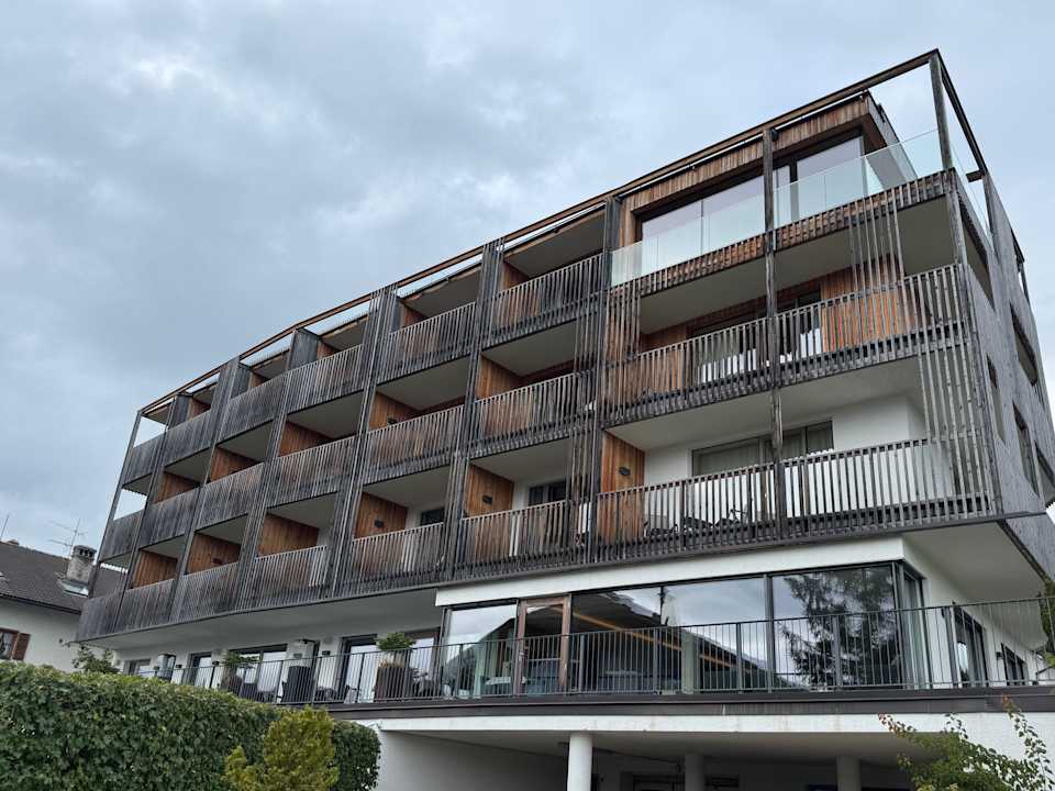 Außenansicht Hotel Ambet