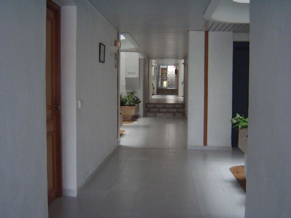 Gang zu den Zimmern Gavimar La Mirada Club Resort