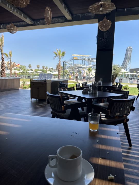 Gastro Jacaranda Luxury Resort