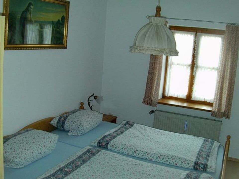 Schlafzimmer mit Doppelbett Ferienhaus Gerda