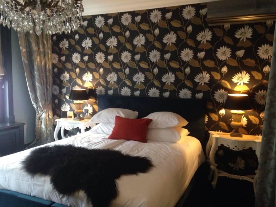 Flower Room Boutique Hotel Opus One