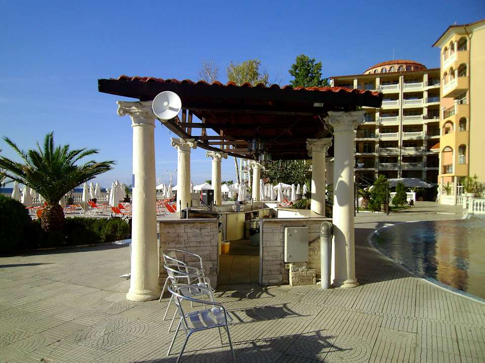 Poolbar Royal Park Hotel & Aqua park