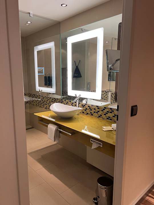 Zimmer Hilton Frankfurt Airport