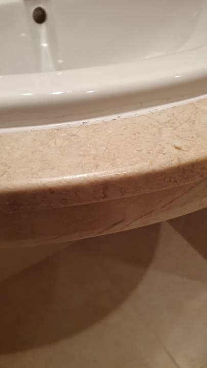 Zimmer Effect Grand Victoria Hotel