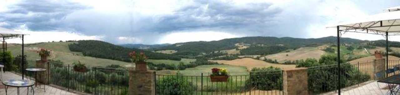 Blick in die endlose Weite Guesthouse Antico Borgo Di Tignano