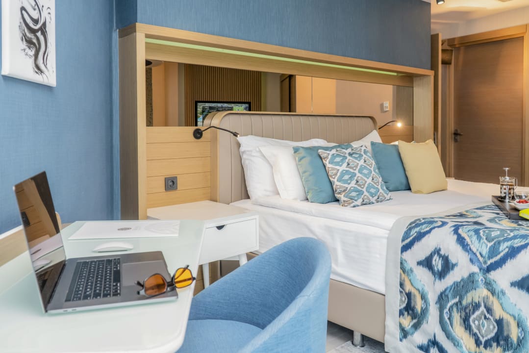 Zimmer Royal Wings Hotel