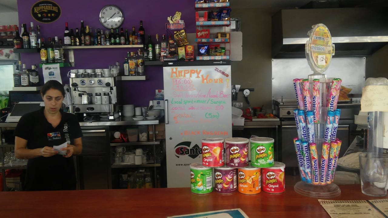 Poolbar - super nettes Personal! Hotel Santa Rosa