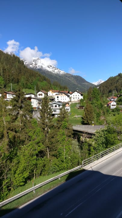 Ausblick Posthotel Strengen am Arlberg
