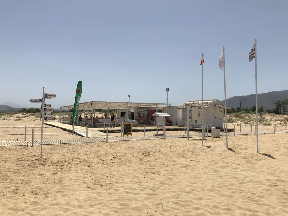 Strandrestaurant (Mittags oft recht voll) Anemos Luxury Grand Resort