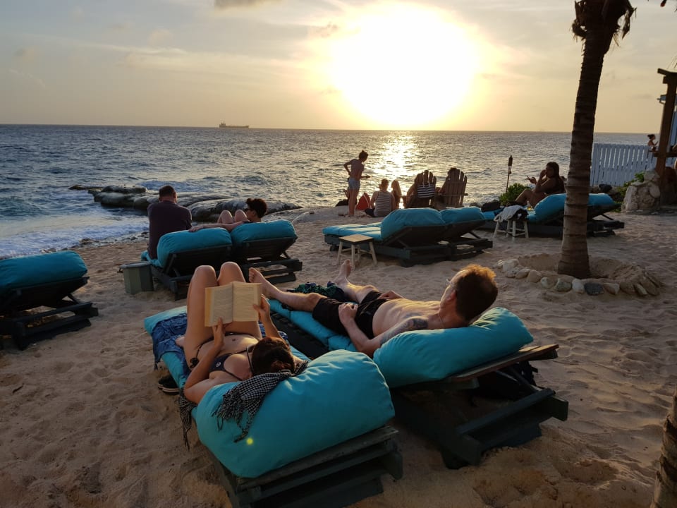 Strand First Curacao Hostel