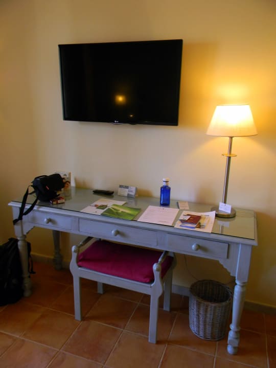 Schreibtisch+TV Fuerte Conil-Resort