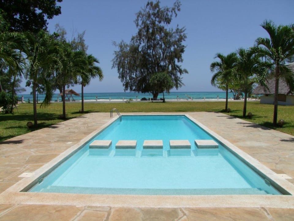 Ist das schön? Ja, ist es. Hotel Karibuni Rafiki Beach Resort