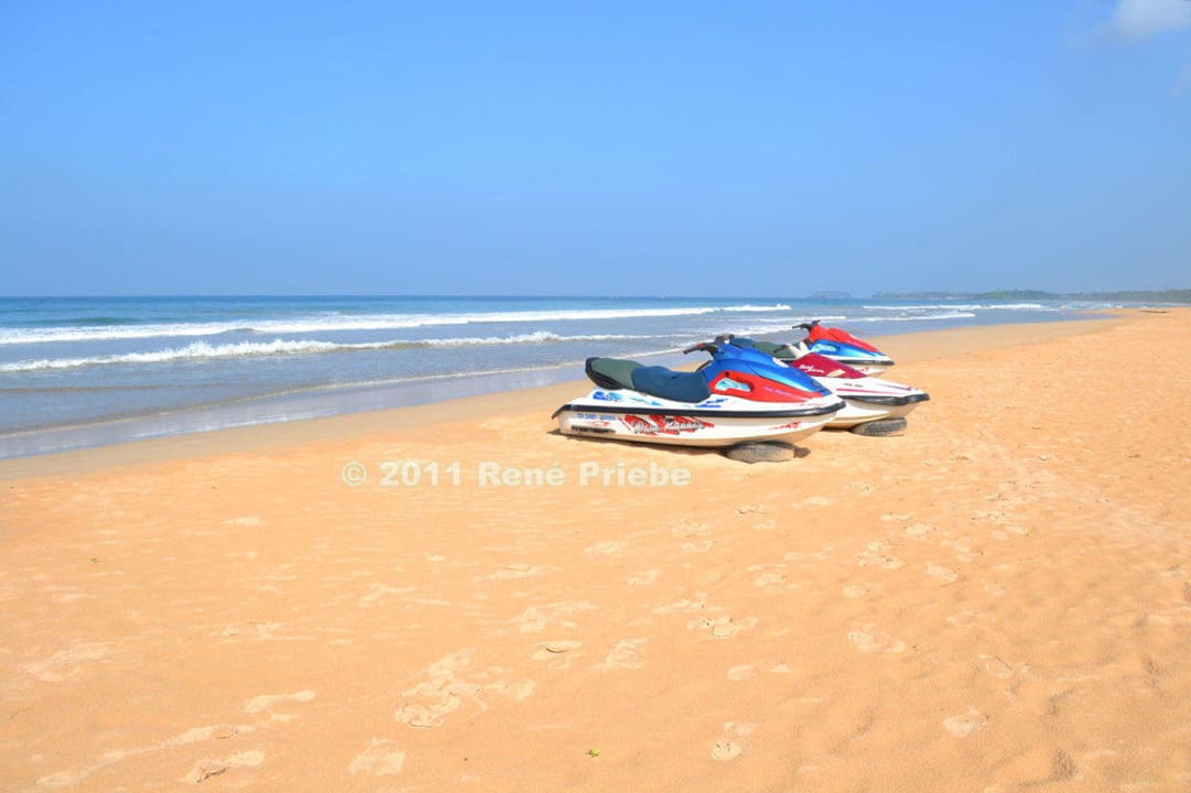 Gibt es am Starnd auch zu mieten - Jetski EKHO Surf