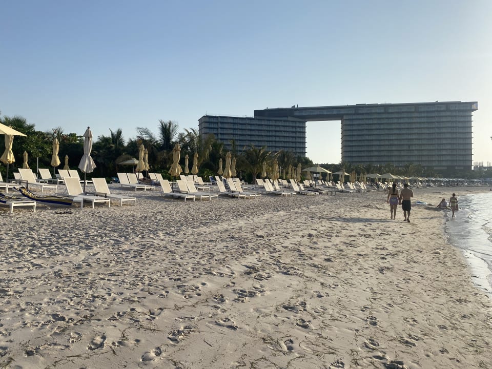 Strand Mövenpick Resort Al Marjan Island