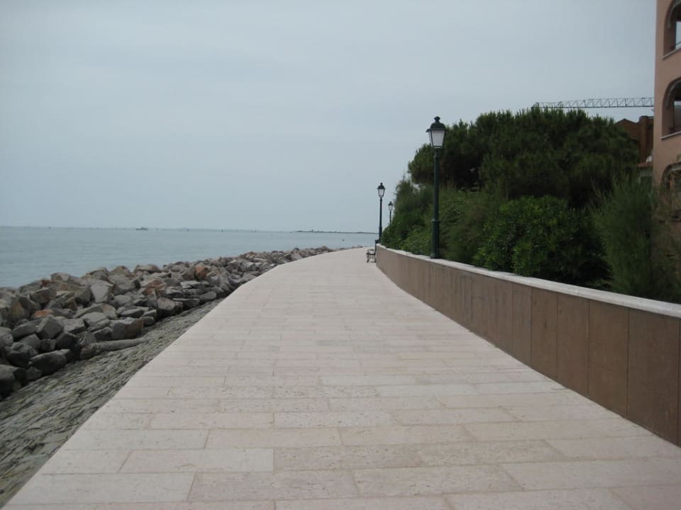 Strandpromenade Hotel Euro Meuble Grado