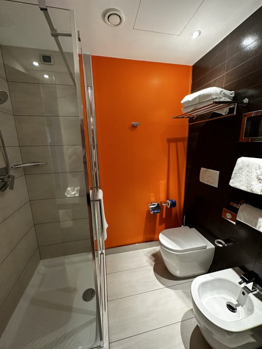 Zimmer RMH Modena Des Arts