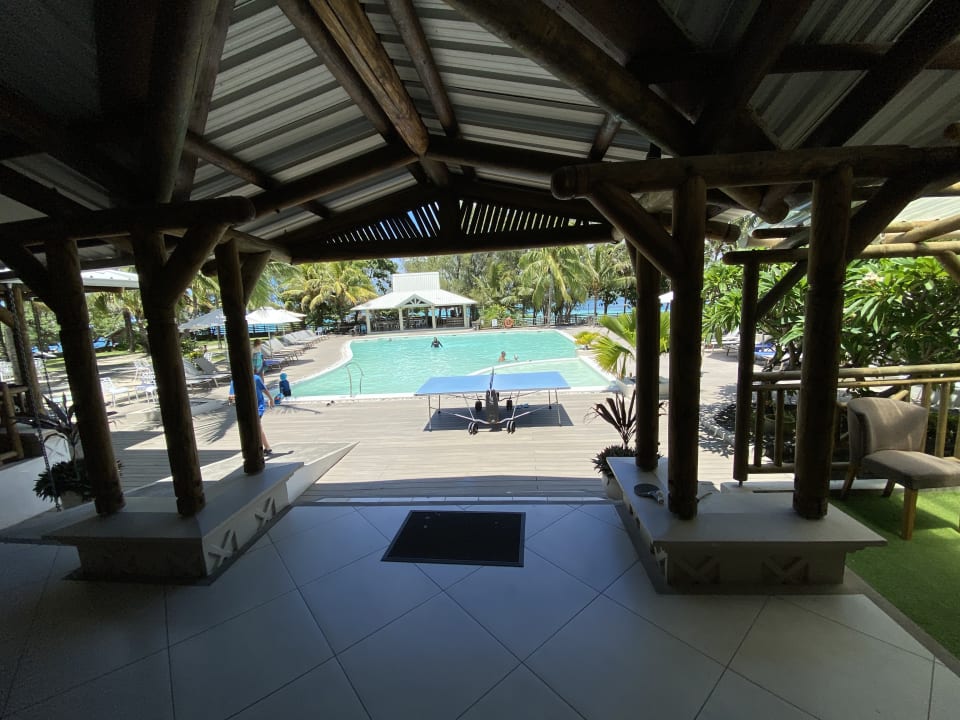 Pool Le Peninsula Bay Beach Resort & Spa