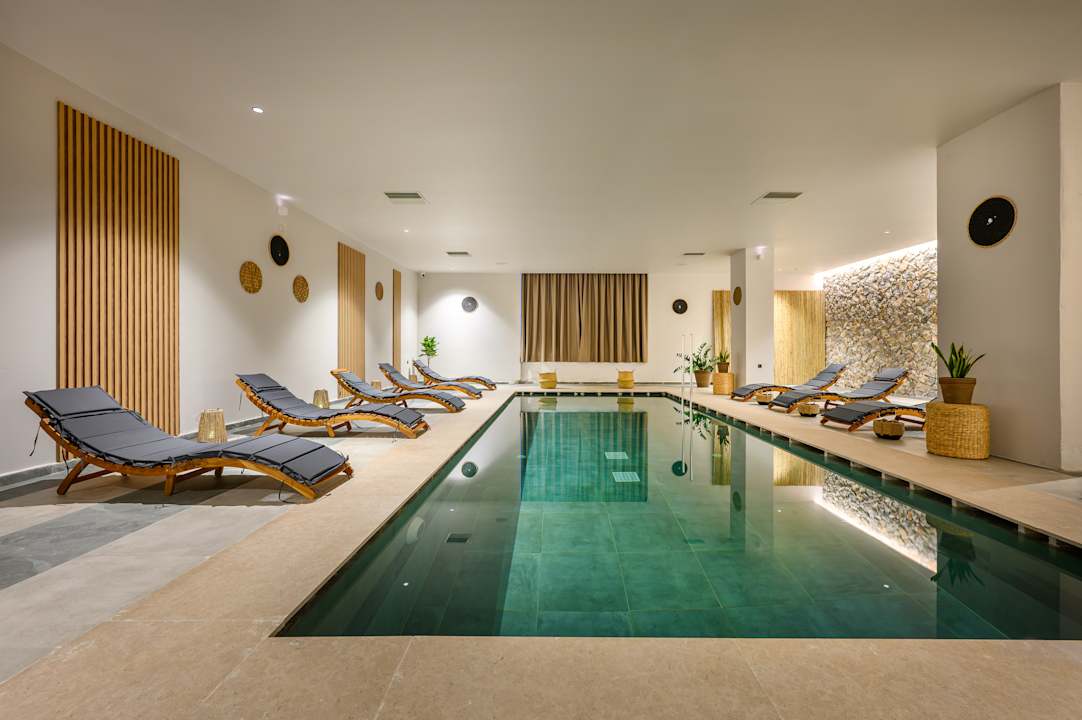 Pool Paralos Kyma Dunes