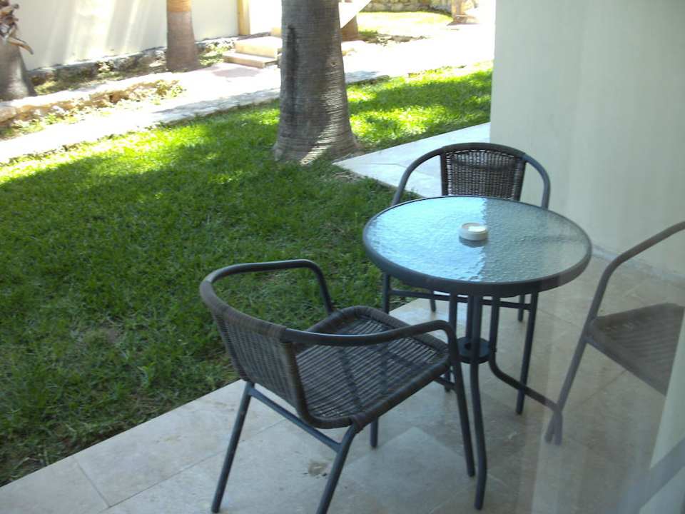 Möbilierte Terrasse Oscar Resort Hotel