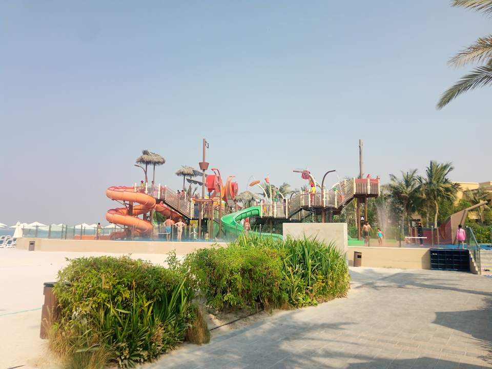 Pool DoubleTree by Hilton Resort & Spa Marjan Island