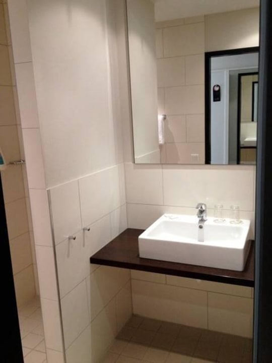 Bad. Klein, aber tiptop Friendly Cityhotel Oktopus