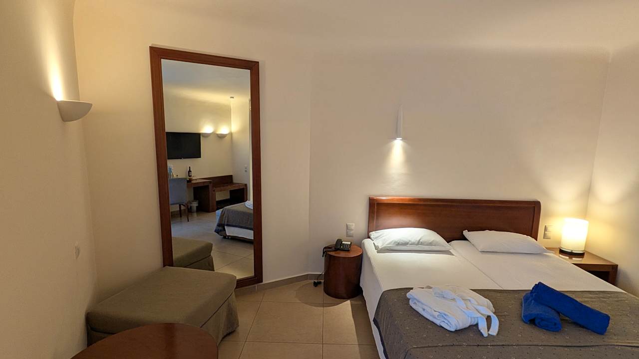 Zimmer Apollonia Beach Resort & Spa