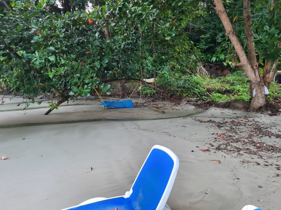 Strand Hotel Bacolet Beach Club