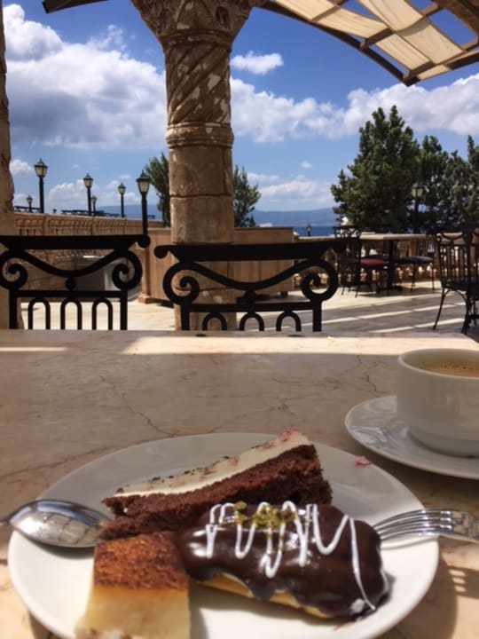 Auf der Terasse des Restaurants. Wirklich immer schön! Club Resort Atlantis