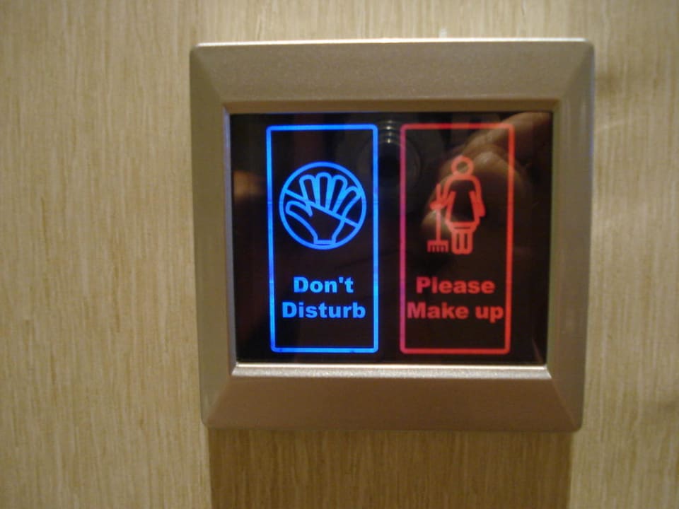 Elektronischer Zimmerstatus  Hotel Theartemis Palace