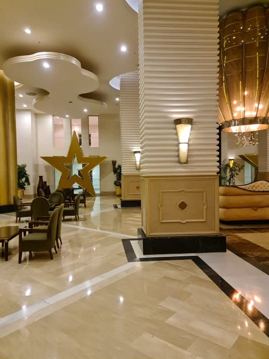 Lobby Starlight Resort Hotel