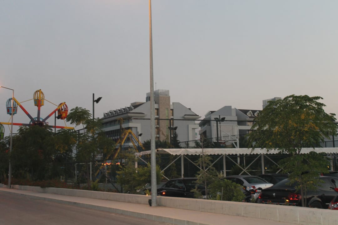 Lunapark mit Blick aufs Sensimar Belek   Sherwood Dreams Resort