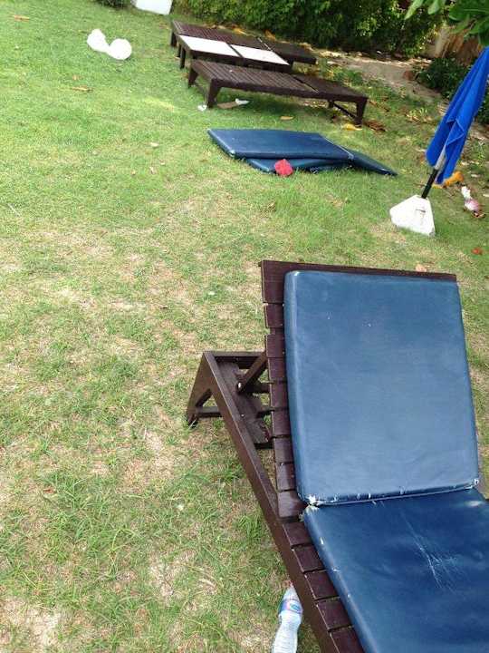 So sah es gleich neben unserem Zimmer aus BURI BEACH Resort