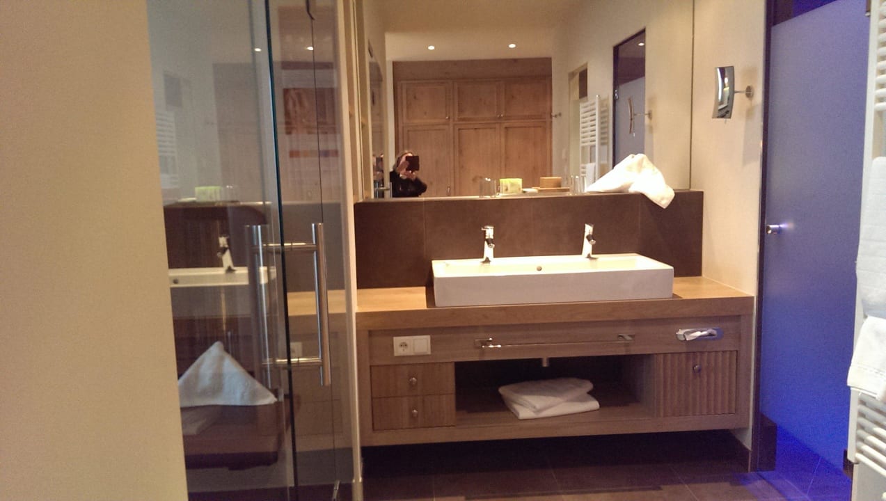 Bad mit Dusche nebenan Hotel Chalet Mirabell