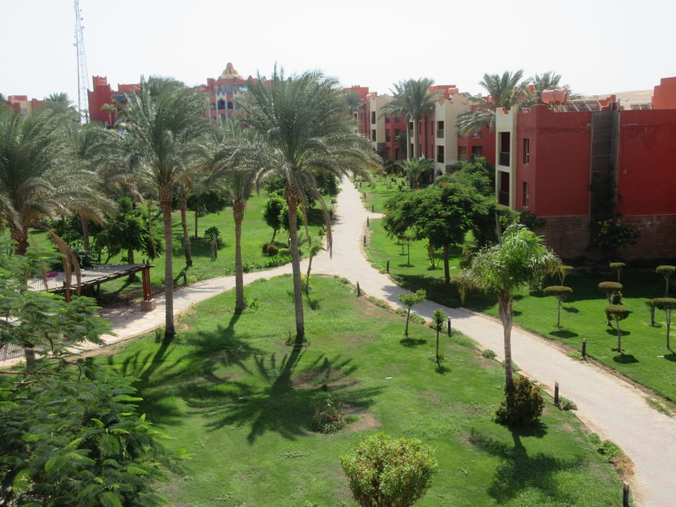 Gartenanlage SUNRISE Cardina Resort