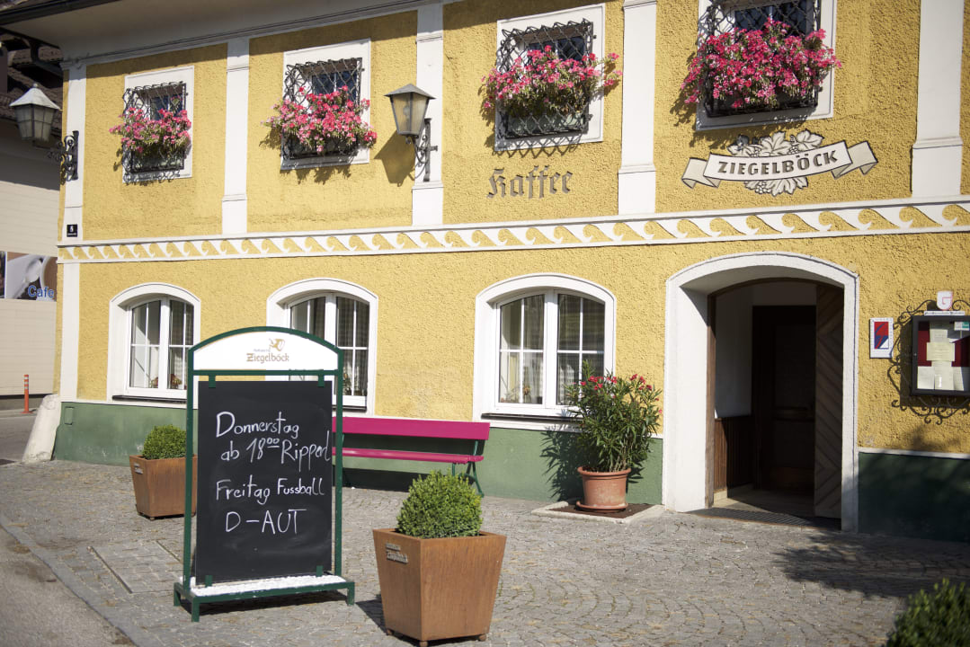 Außenansicht Hotel Hoftaverne Ziegelböck