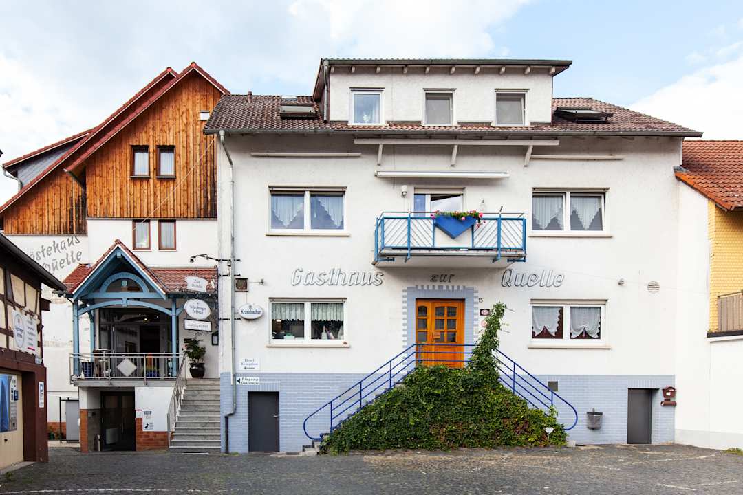 Außenansicht Landgasthof Zur Quelle