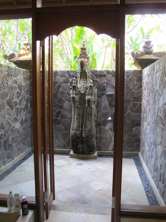 Außendusche Hotel Matahari Beach Resort & Spa