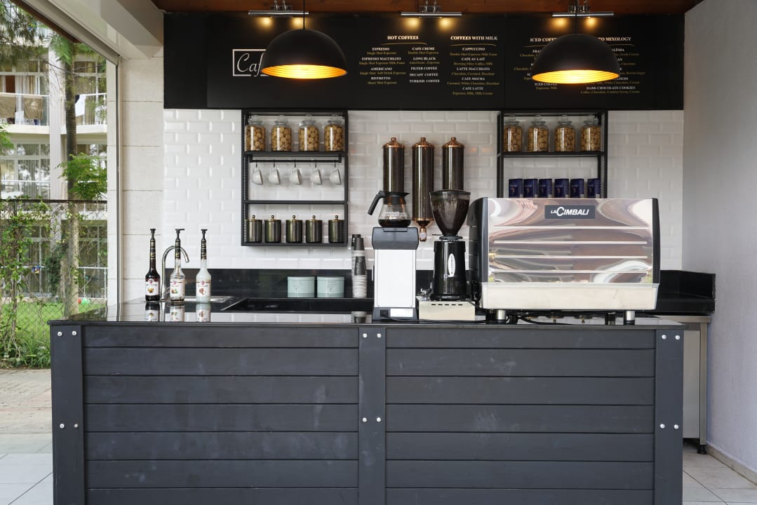 Gastro Akka Alinda Hotel