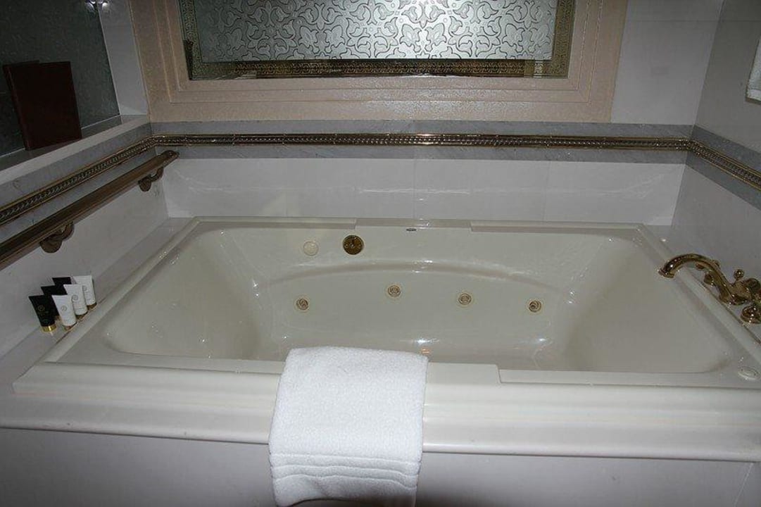 Suite 2518  Emirates Palace Mandarin Oriental