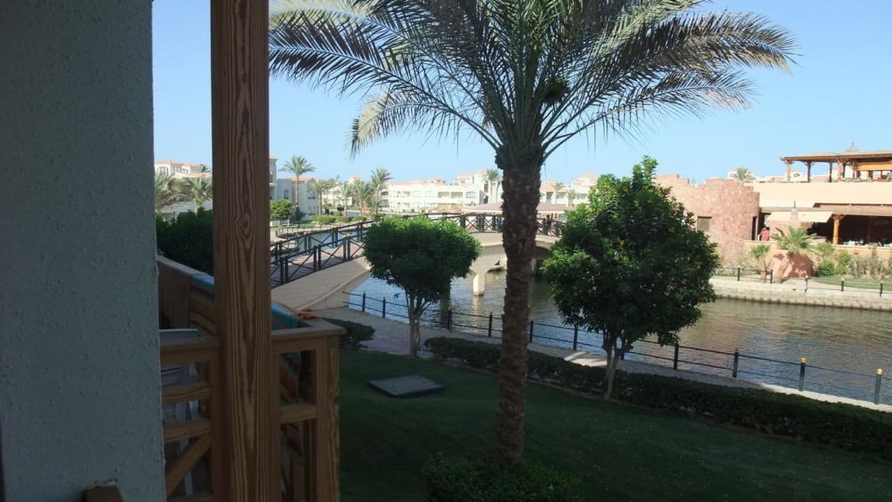 Balkonblick zur Lagune und Castello Pickalbatros Dana Beach Resort - Hurghada