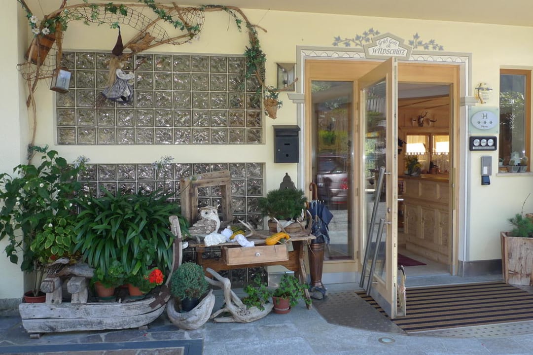 Hoteleingang Panoramahotel Wildschütz